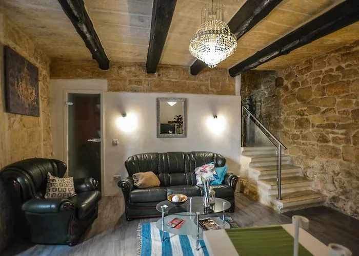 아파트 In Historical Building - Grand Harbour