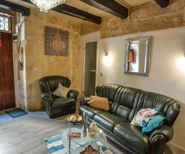 In Historical Building - Grand Harbour 아파트